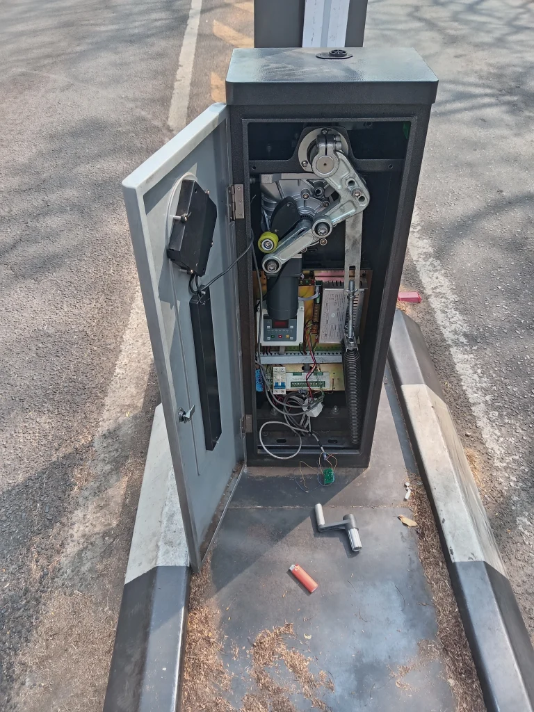 Boom gate repairs in centurion